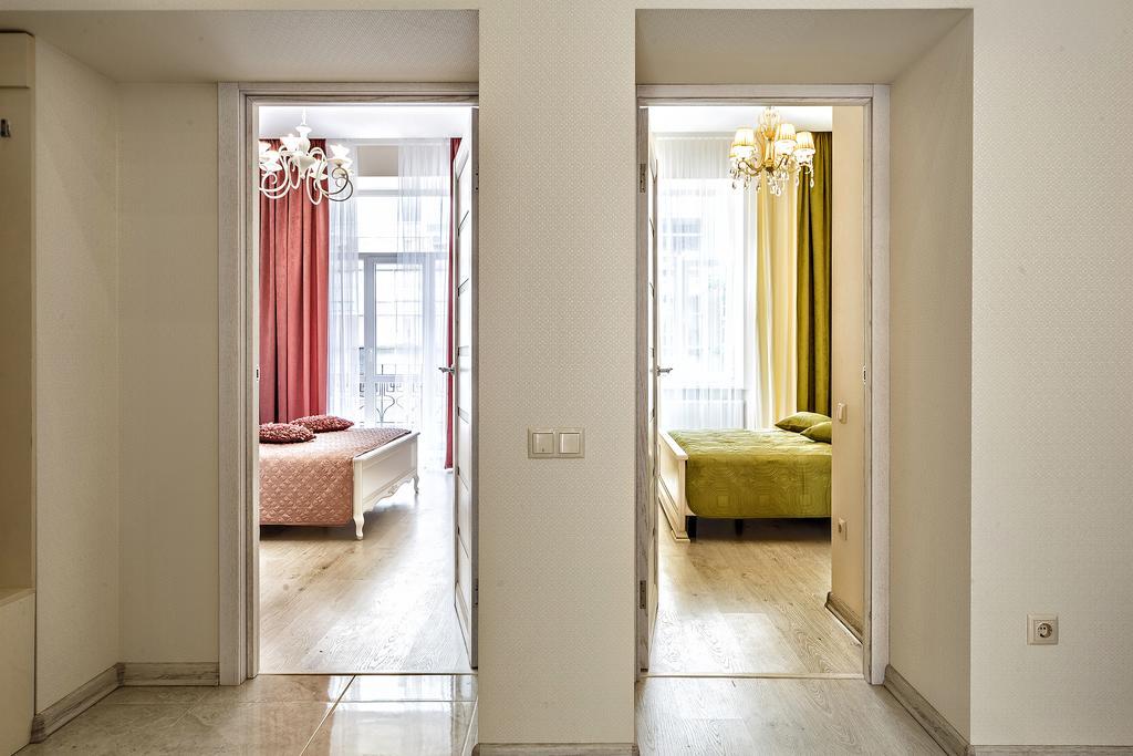 Apartment American *